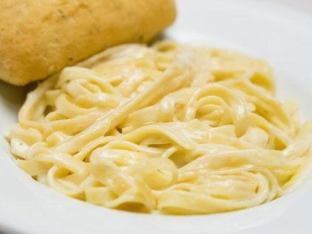 Fettuccine Alfredo