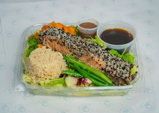 Romo Salmon Teriyaki Salad