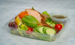 Romo Blackened Salmon Salad