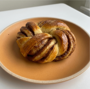 Apple Butter Cinnamon Babka Roll