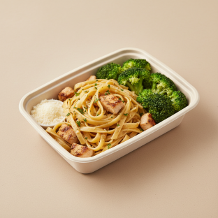 Pasta Aglio e Olio with Grilled Chicken Boxed Meal Pasta Aglio e Olio with Grilled Chicken Boxed Meal