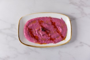 Beet Hummus with Pita Bread