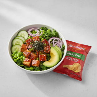 Sweet Shoyu Tofu Salad Bowl Combo (Regular) — Mixed Greens / Miss Vickie's Jalapeno Kettle Cooked Potato Chips Sweet Shoyu Tofu Salad Bowl Combo (Regular) — Mixed Greens / Miss Vickie's Jalapeno Kettle Cooked Potato Chips