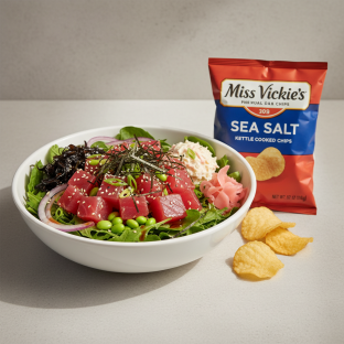 Umami Ahi Salad Bowl Combo (Regular) — Mixed Greens / Miss Vickie's Sea Salt Kettle Cooked Potato Chips