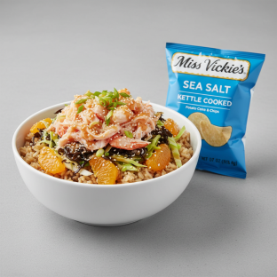 Luxe Lobster Bowl Combo (Regular) — Brown Rice / Miss Vickie's Sea Salt Kettle Cooked Potato Chips