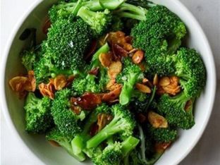 Broccoli with Roasted Garlic