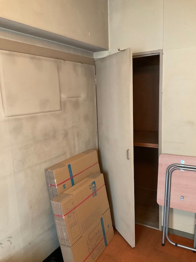 中古マンションのリノベーション前の洋室