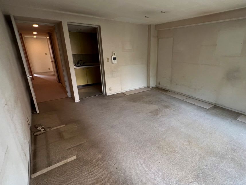 中古マンションのリノベーション前のリビング