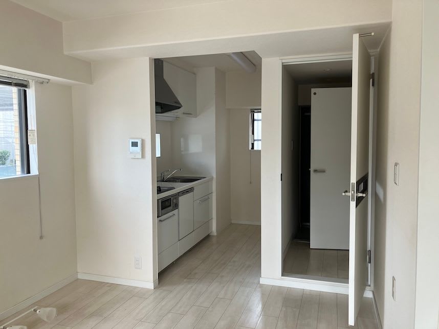 中古マンションのリノベーション前のキッチン