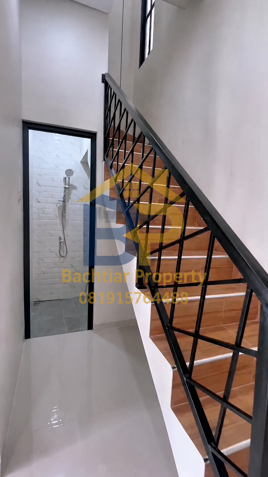 Foto Rumah Kedinding Lor 5
