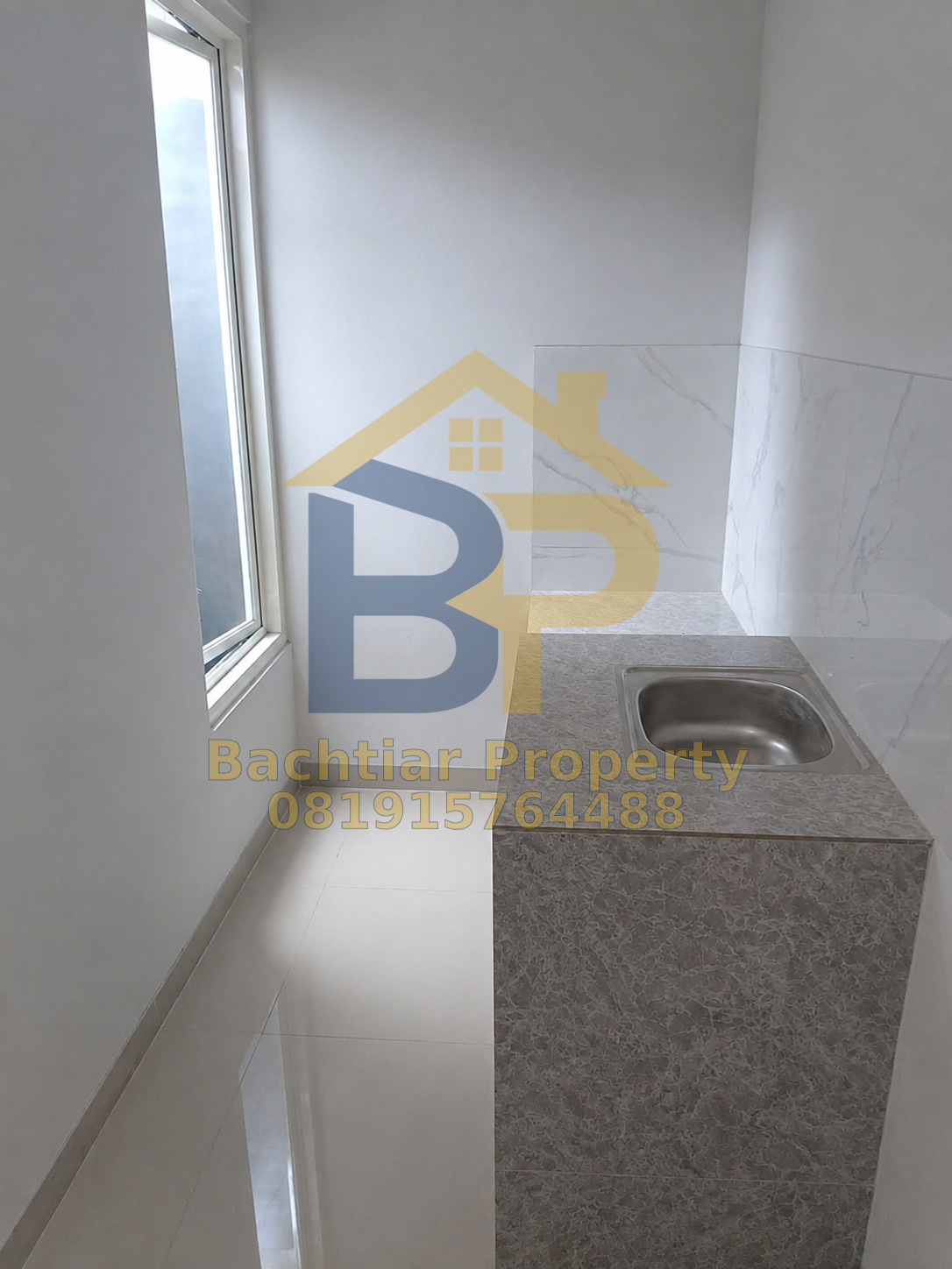 Foto Rumah Tambak Medokan Ayu 5