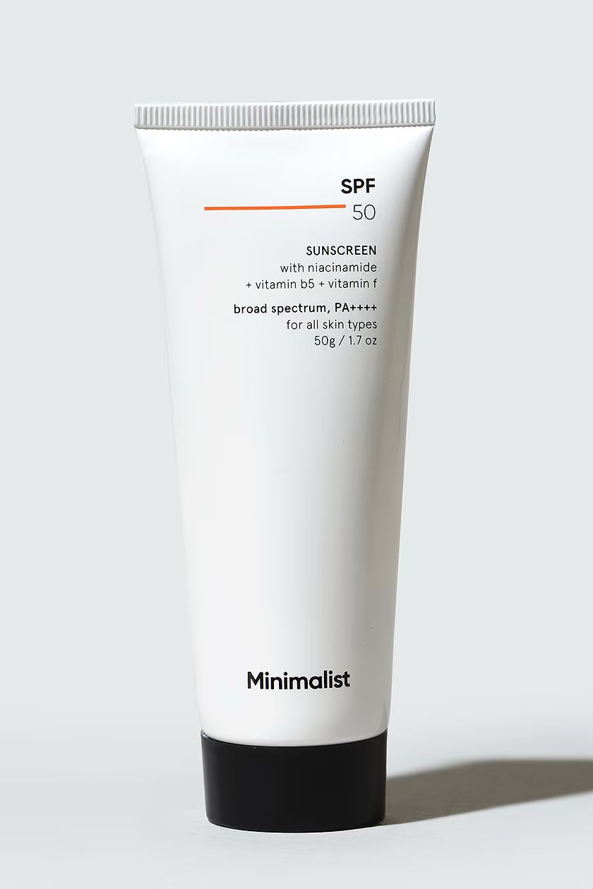 Minimalist SPF 50 PA++++ Sunscreen with Niacinamide+Vitamin b5+Vitamin f — image 1 of 4