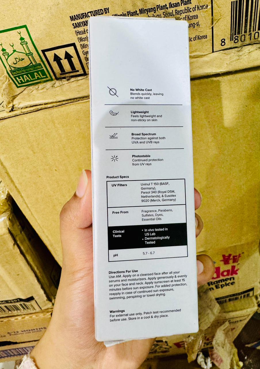 Minimalist SPF 50 PA++++ Sunscreen with Niacinamide+Vitamin b5+Vitamin f — image 3 of 4
