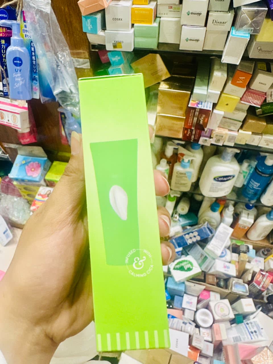 Dot & Key CICA + 5% Niacinamide Oil-Free Moisturizer — image 4 of 4