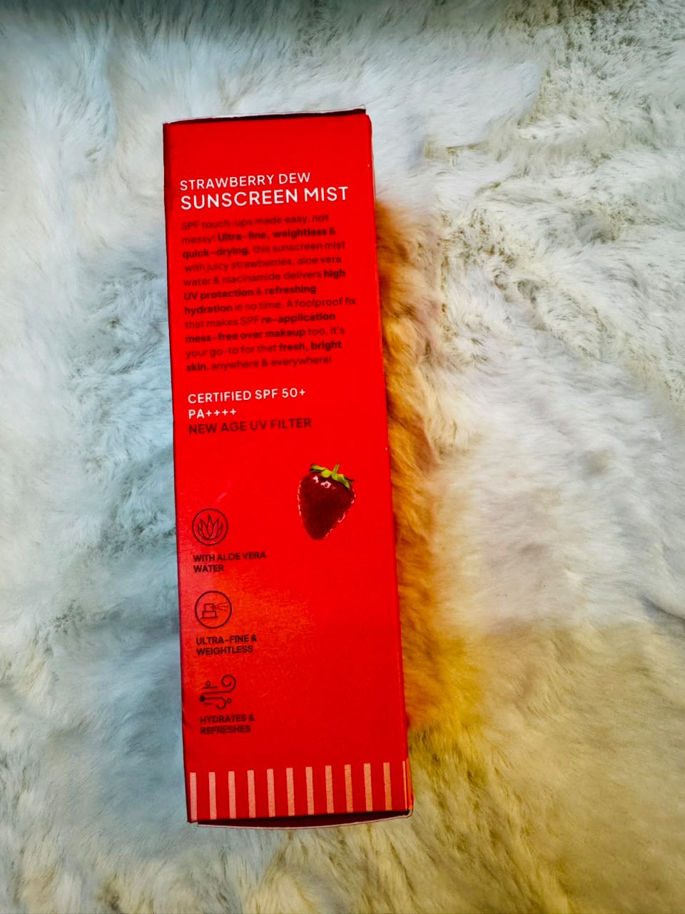 Dot & Key Strawberry Dew Sunscreen Mist SPF 50+ PA+++ — image 3 of 4