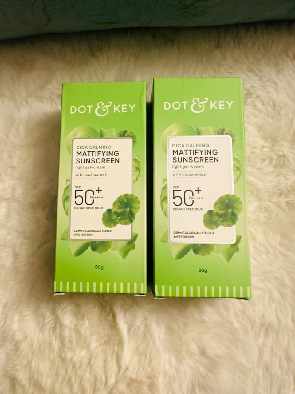 Dot & Key Cica & Niacinamide Mattifying Sunscreen SPF 50+ PA++++ — image 2 of 2