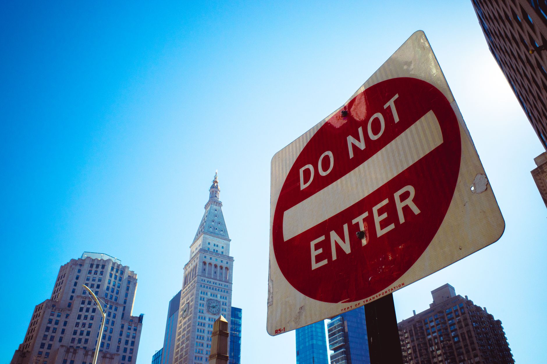 Can Mandani Stop Bibi Natanayu from Entering New York?