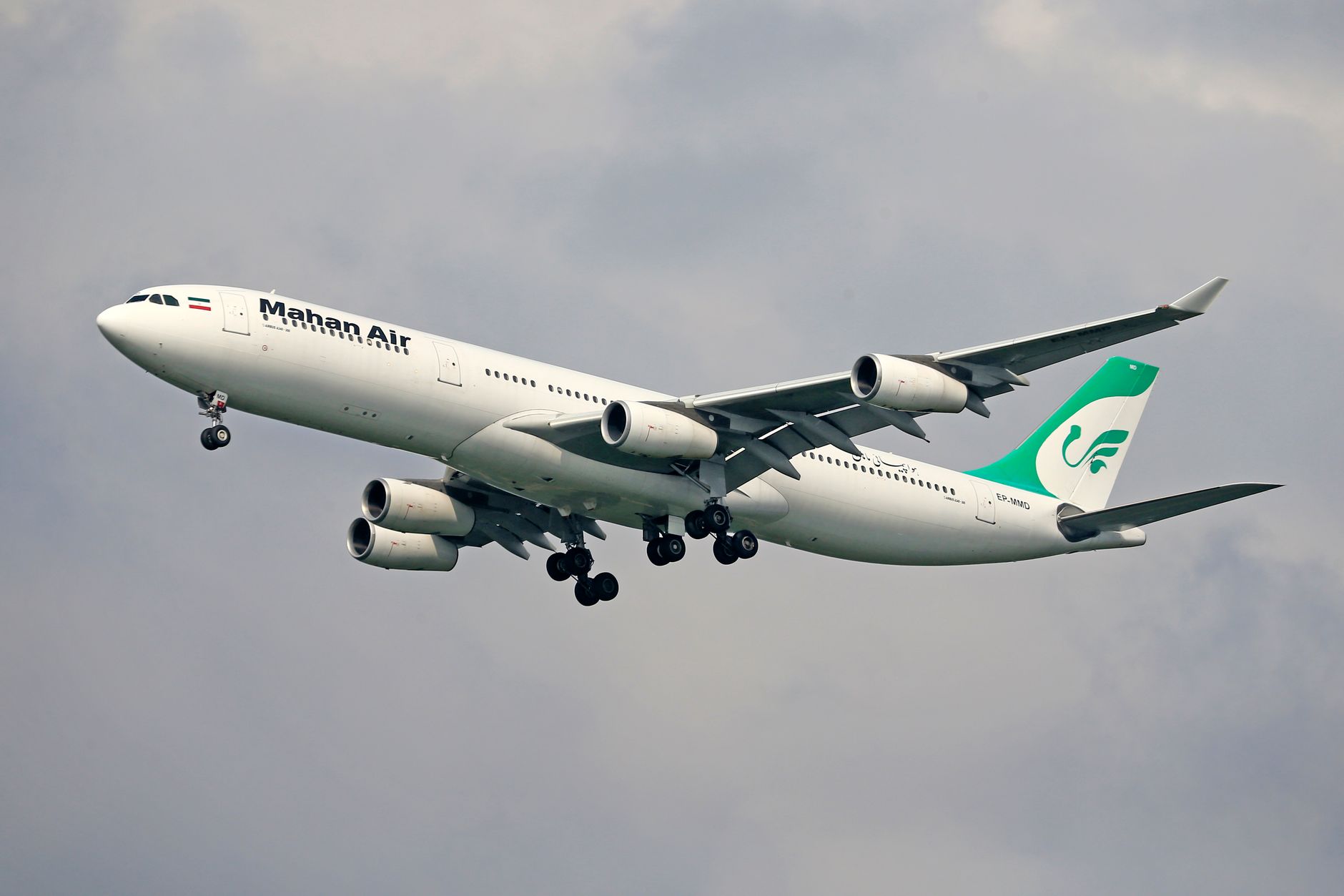 US aviation sanctions disrupt Iran flights, push travellers overland