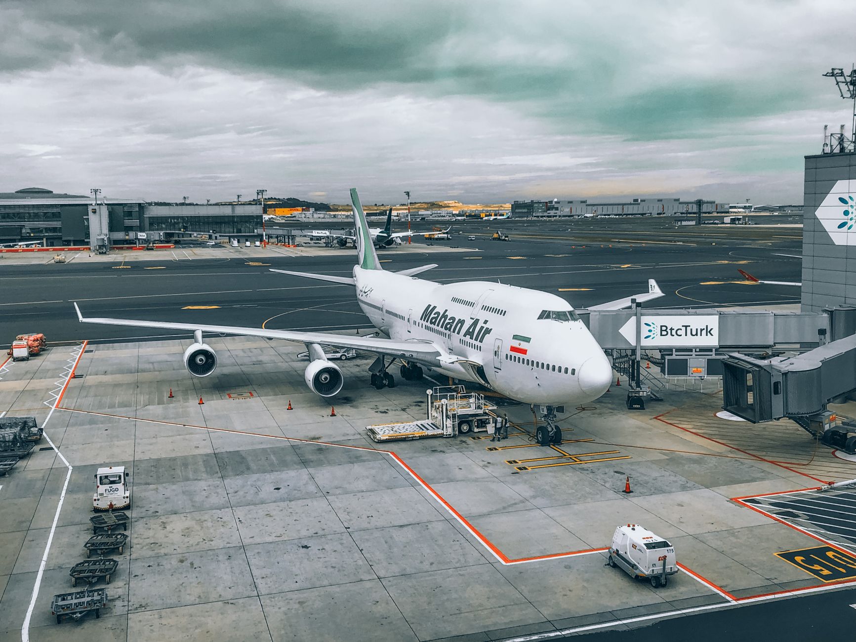 US aviation sanctions disrupt Iran flights, push travellers overland