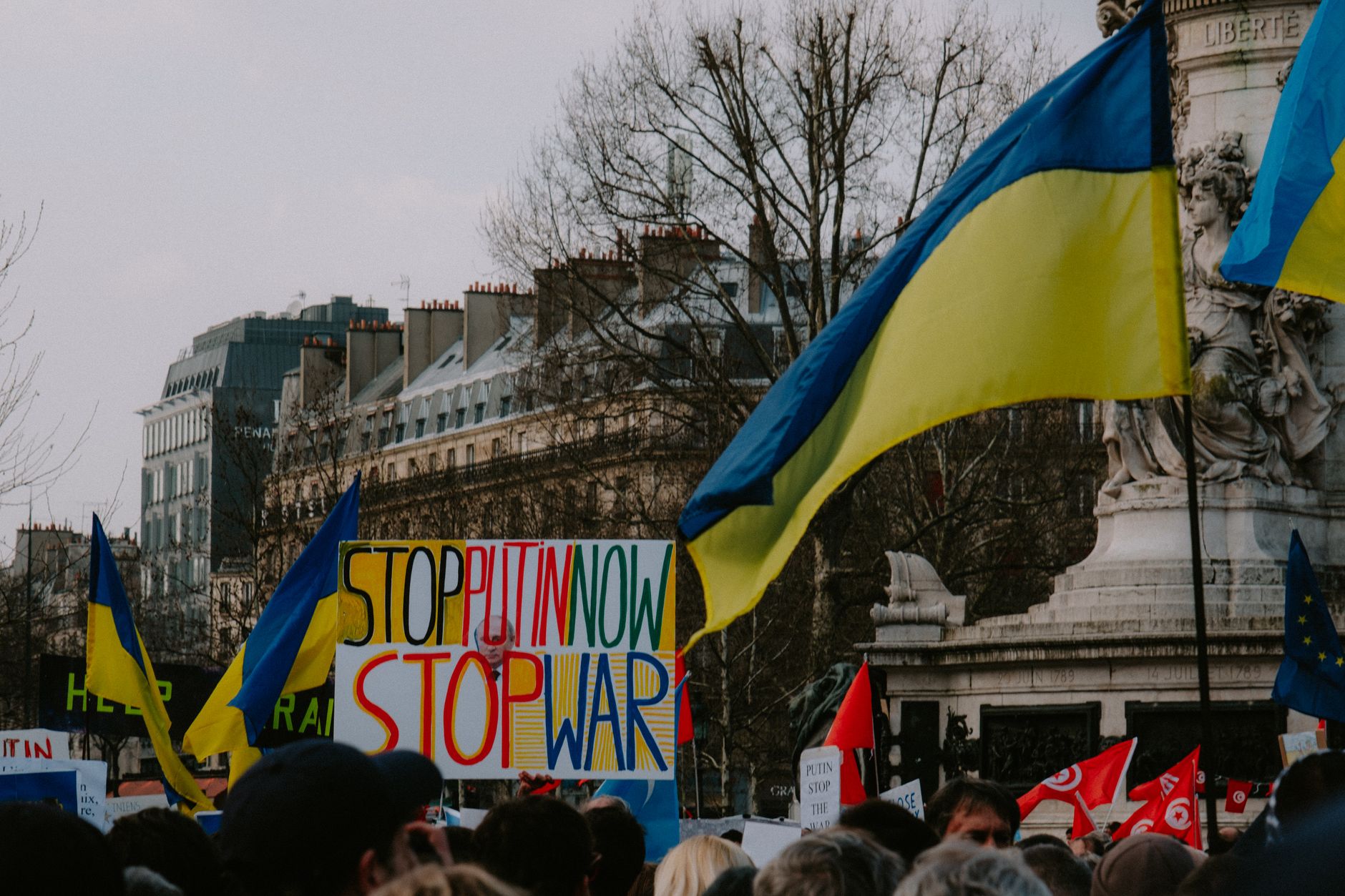 Ukraine’s Zelenskyy calls for sustained pressure to end ‘Putin’s crazy war’