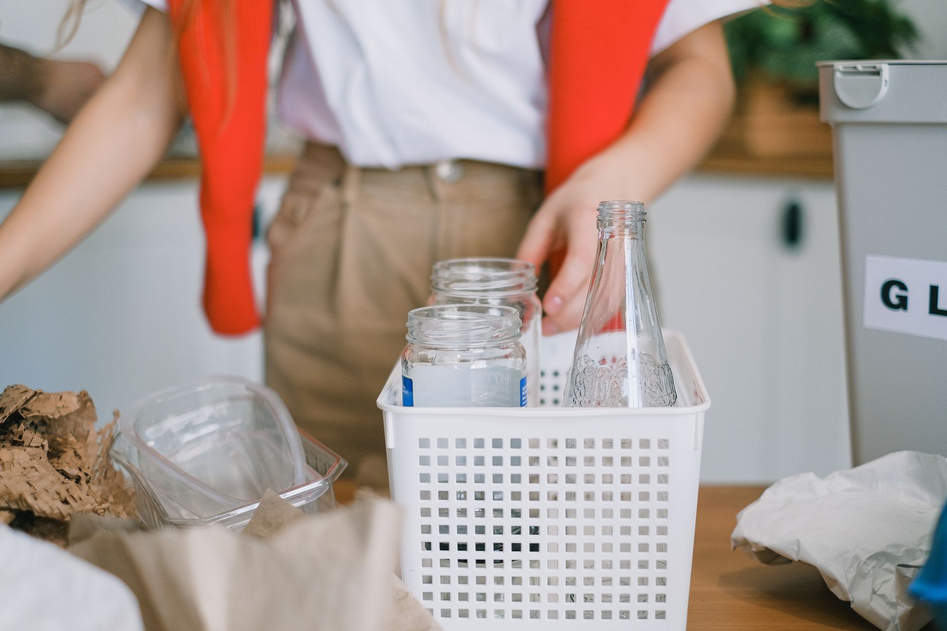 Which countries waste the most food, and how to reduce waste at home
