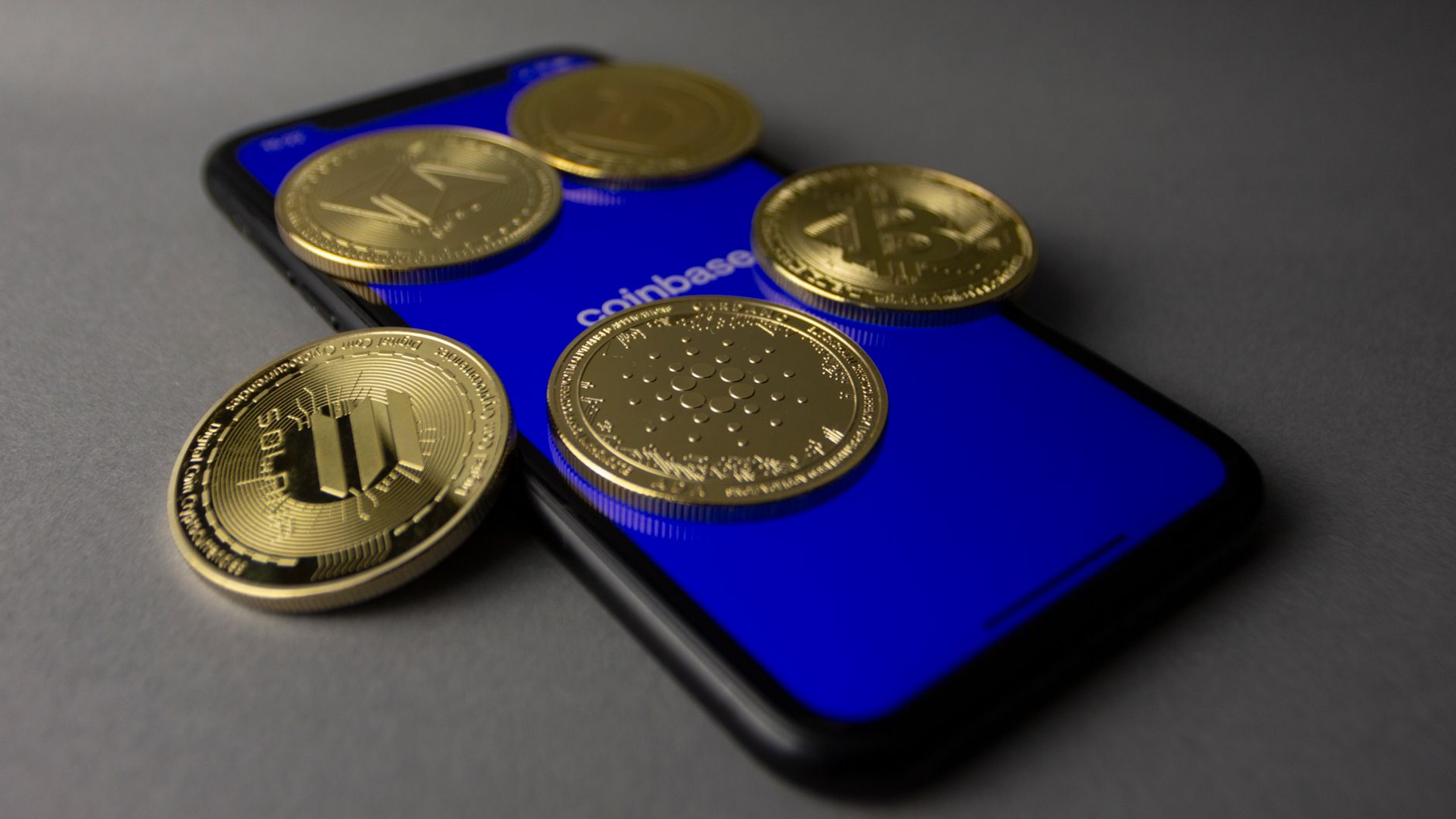 Coinbase earnings: Wall Street divided on trading rebound after Robinhood crypto revenue sinks 55%