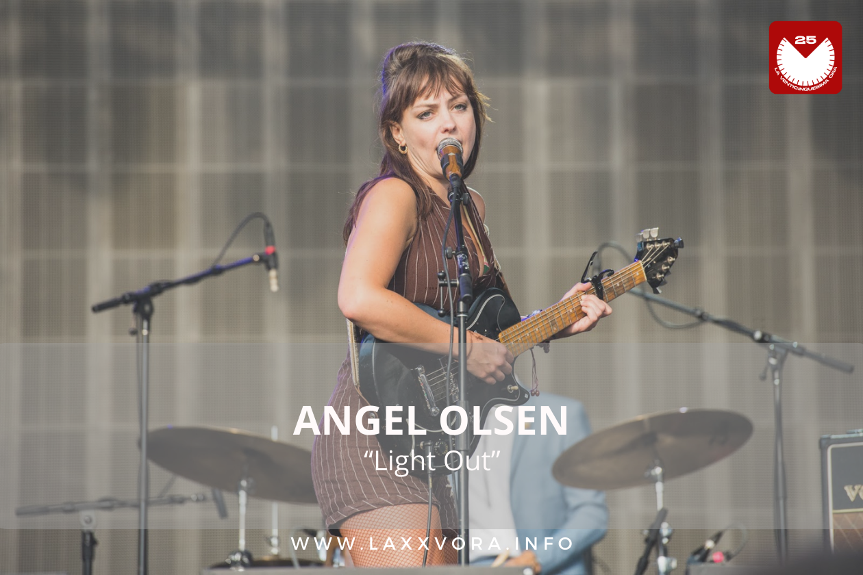 Angel Olsen, è l'artista con la #SOTD di oggi! ☕️
