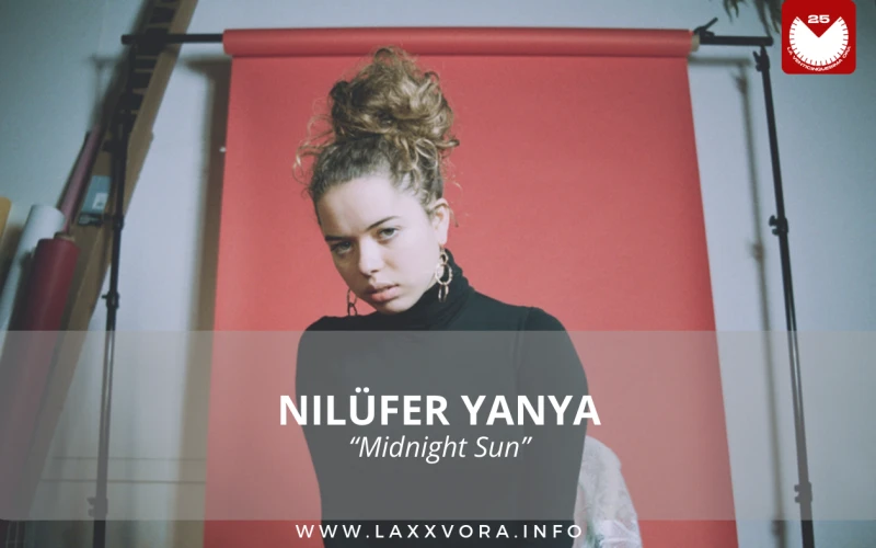 Nilüfer Yanya, è l'artista con la #SOTD di oggi! ☕️
