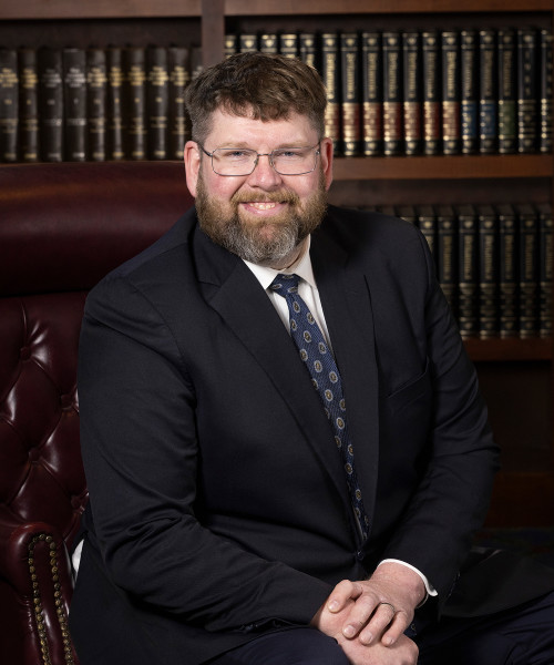 Erik Eisenhiem headshot
