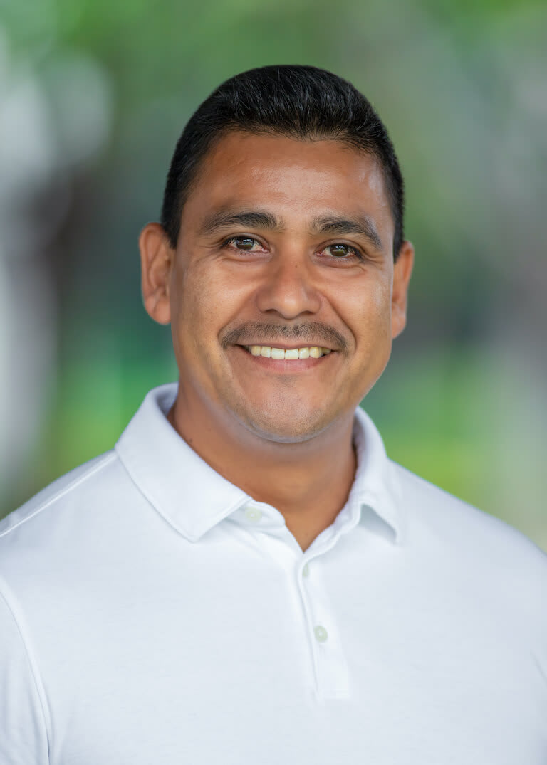 murray lampert team member - Luis Mora