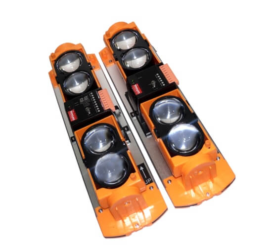 Ζεύγος ενεργητικών υπέρυθρων ανιχνευτών Beam QUAD Τετραπλής δέσμης 250 μέτρων ABH250 Ζεύγος ενεργητικών υπέρυθρων ανιχνευτών Beam QUAD Τετραπλής δέσμης 250 μέτρων ABH250
