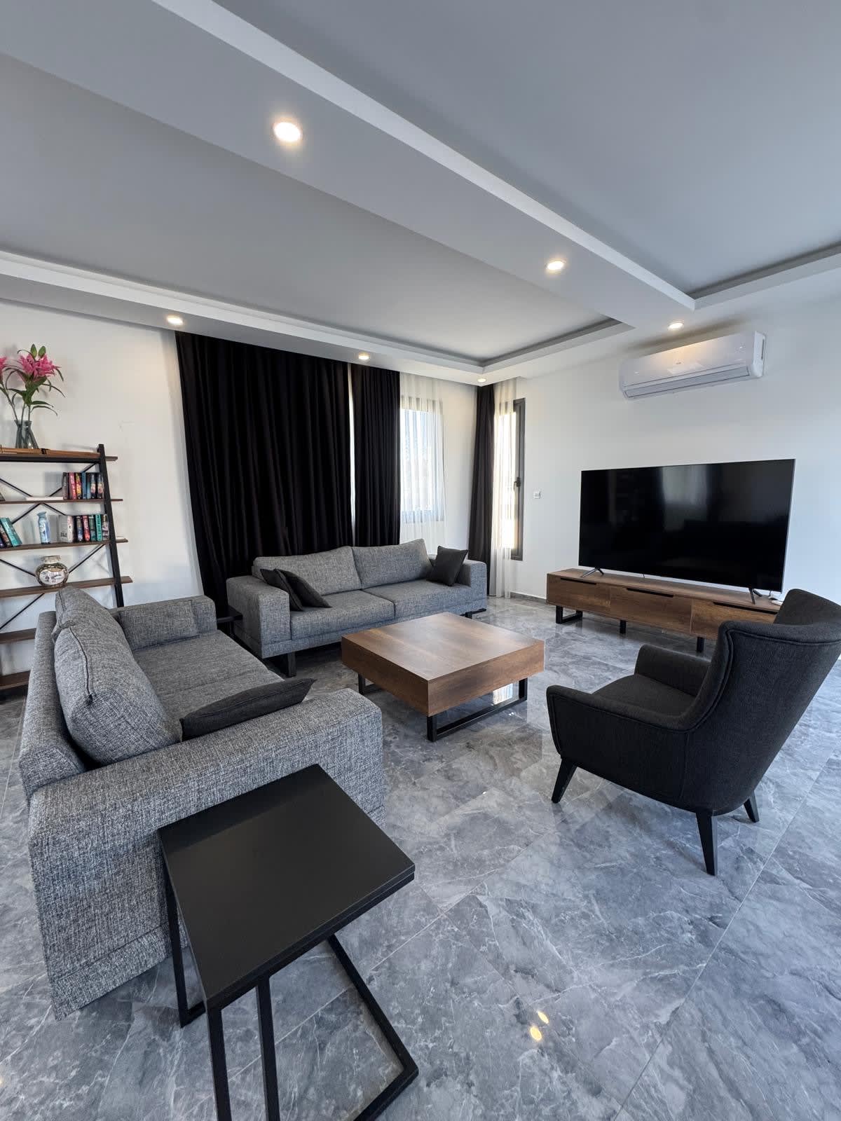 4+1 · Girne 1