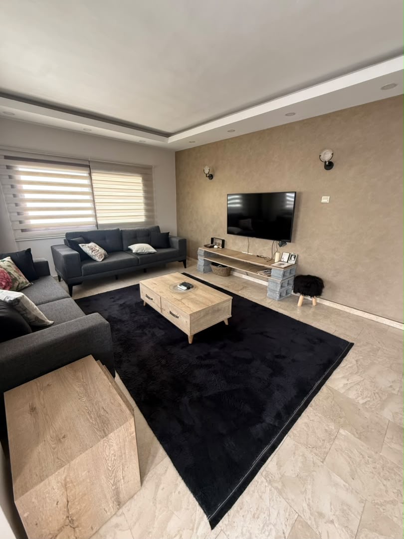 2+1 · Girne