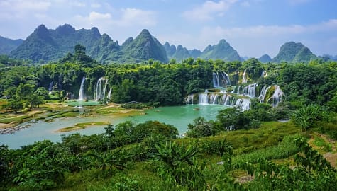 Ban Gioc waterfalls on the Quây Sơn River in Cao Bằng, Vietnam