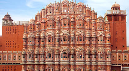 Facade of Hawa Mahal palace in Jaipur, India