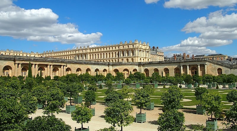 Discover the magnificence of Versailles and its staggering size Discover the magnificence of Versailles and its staggering size