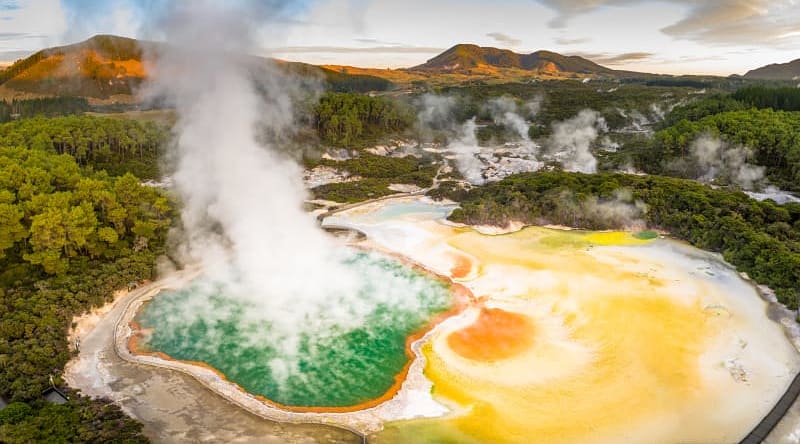 Wai-O-Tapu geothermal springs, Rotorua, New Zealand Wai-O-Tapu geothermal springs, Rotorua, New Zealand