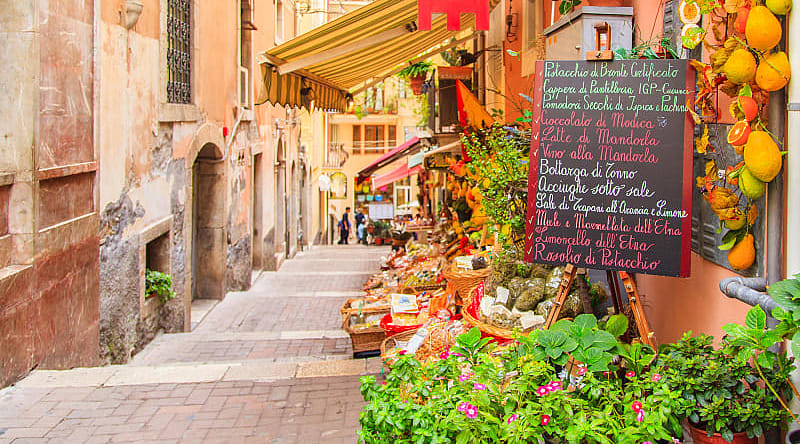 Grocery store on a street in Taormina, Sicily, Italy Grocery store on a street in Taormina, Sicily, Italy
