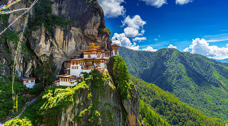 Tiger nest monastery in Taktshang, Bhutan Tiger nest monastery in Taktshang, Bhutan