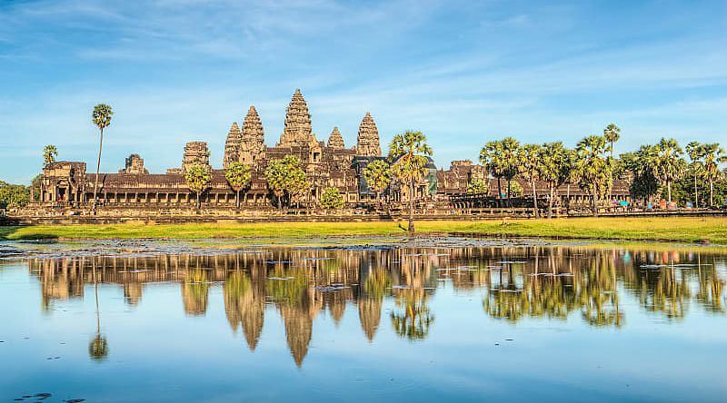 Status of Angkor Wat in sunset the golden shine at Siem Reap, Cambodia