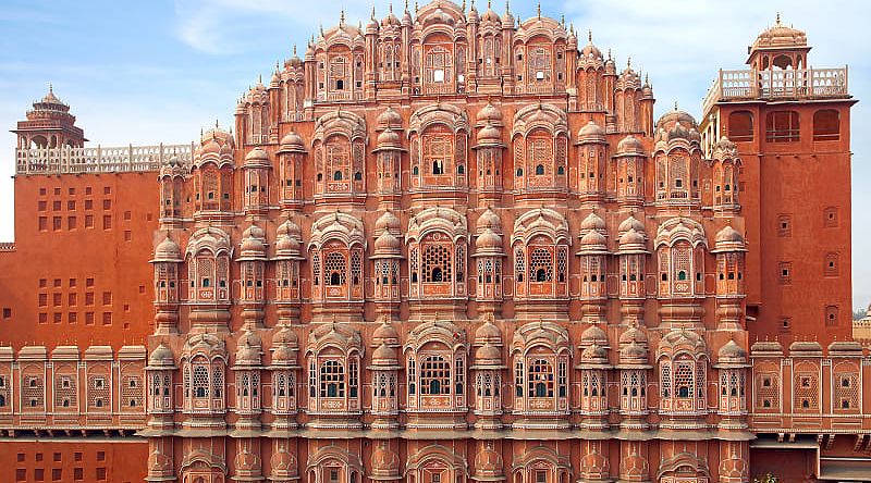 Facade of Hawa Mahal palace in Jaipur, India