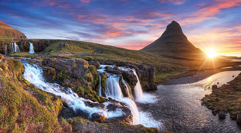 Kirkjufellsfoss and Kirkjufell on the Snæfellsnes peninsula, Iceland