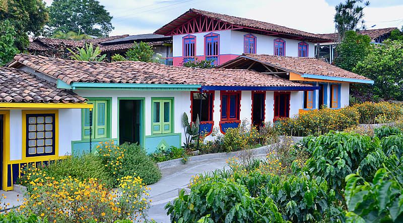 Colorful farmhouse in the Colombian Coffee Triangle