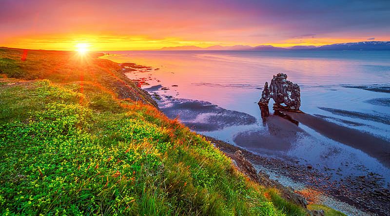 Hvítserkur rock formation on the Vatnsnes peninsula in North-West Iceland