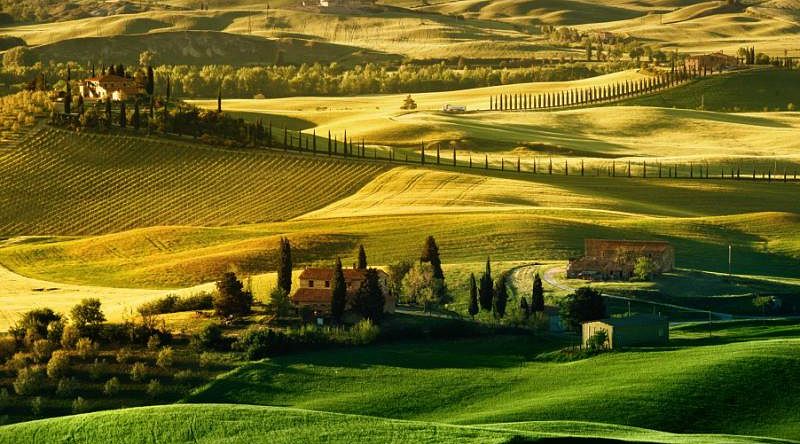 Discover the endless charm of the Tuscan countryside near Florence in Italy Discover the endless charm of the Tuscan countryside near Florence in Italy