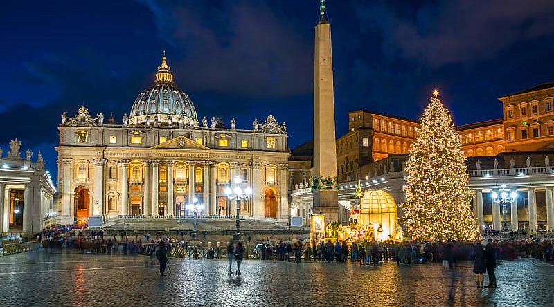 Saint Peter Basilica in Rome at Christmas Saint Peter Basilica in Rome at Christmas
