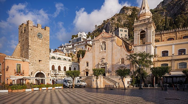 Piazza IX Aprile-Taormina's central square in Sicily, Italy Piazza IX Aprile-Taormina's central square in Sicily, Italy