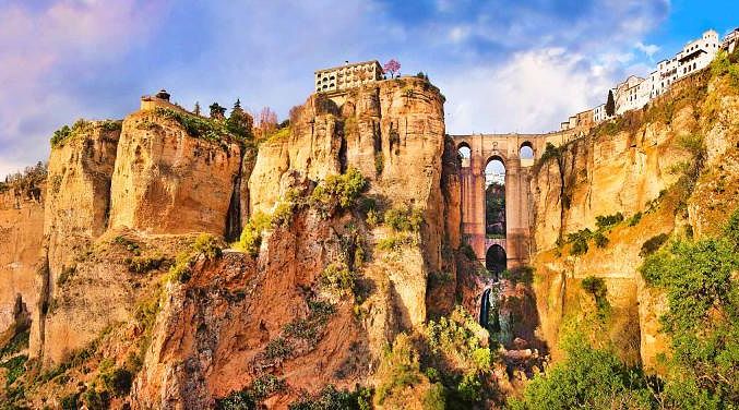 Ronda Bridge in Malaga, Spain Ronda Bridge in Malaga, Spain