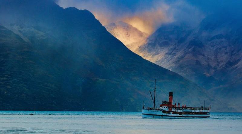 Boat in wakatipu Lake, New Zealand. Boat in wakatipu Lake, New Zealand.