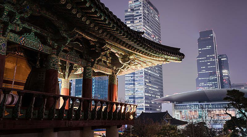 Bongeunsa Temple in Seoul, South Korea Traditional Bongeunsa Temple pavilion contrasting with the modern skyscrapers of Gangnam.